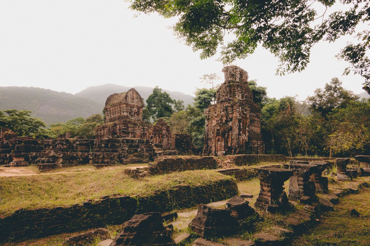 Tàn tích ở thánh địa Mỹ Sơn ở Việt Nam