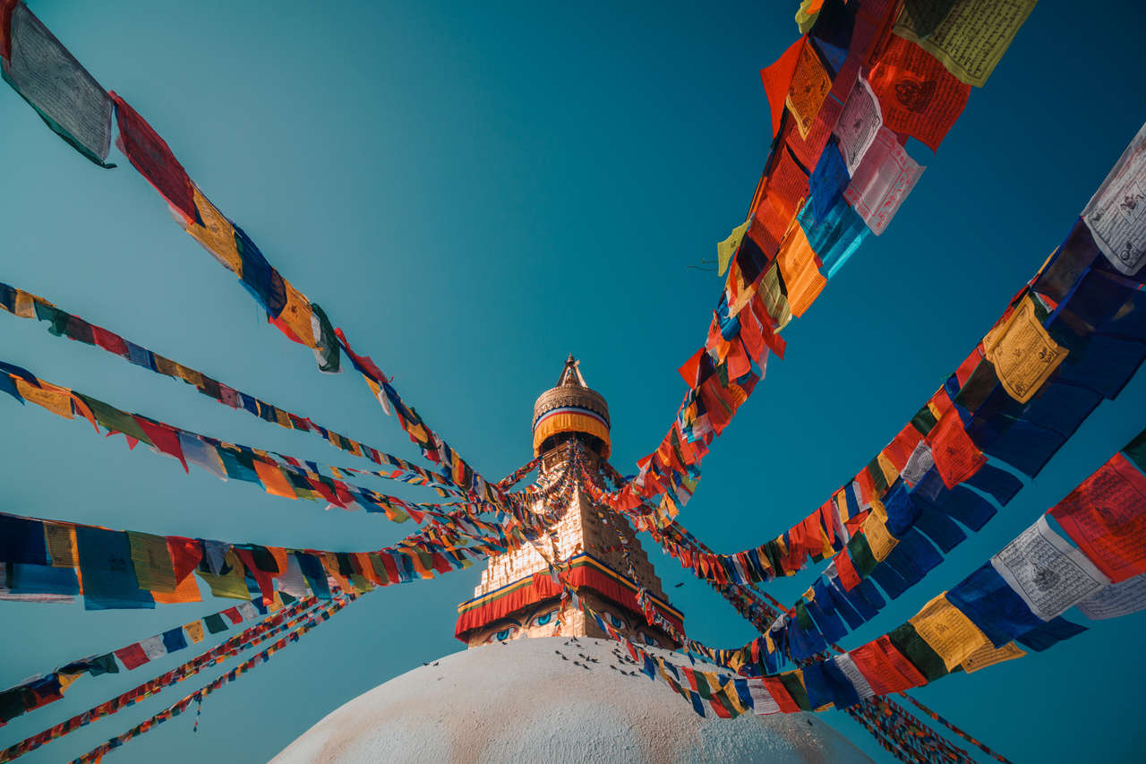 Ngôi chùa trắng Swayambhunath ở Kathmandu, Nepal