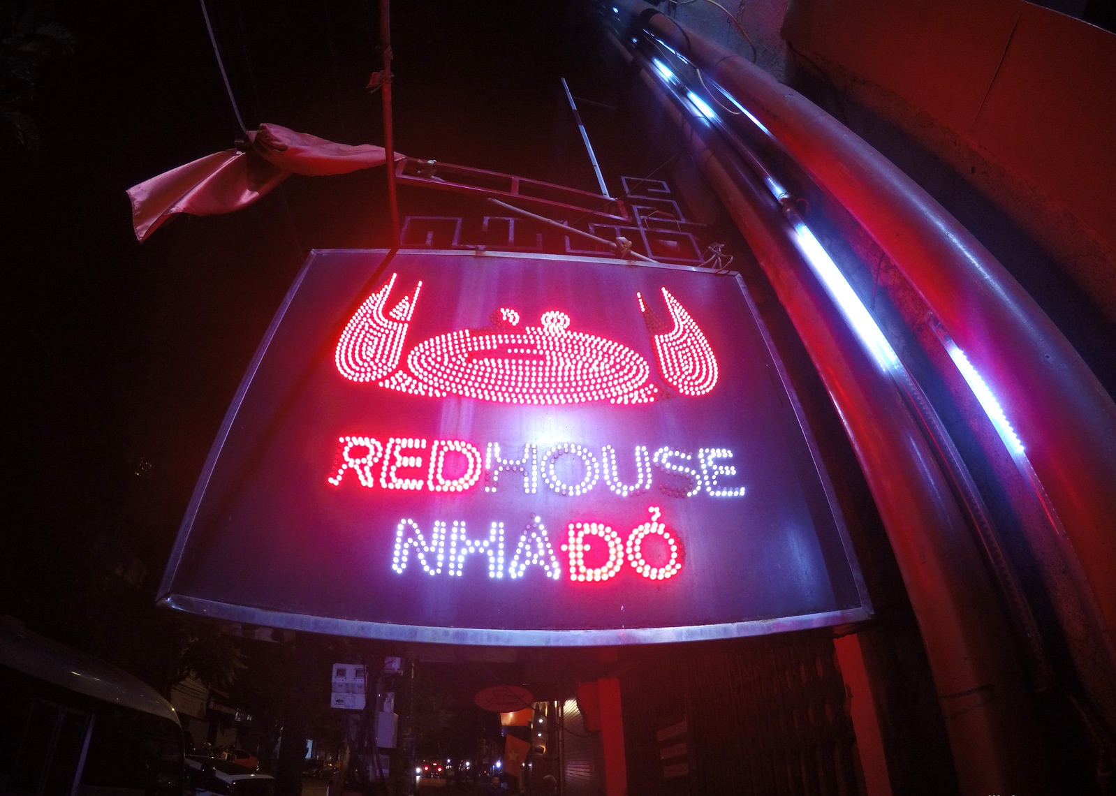Red House Restaurant - Nhà hàng Halal ngon nhất Hà Nội