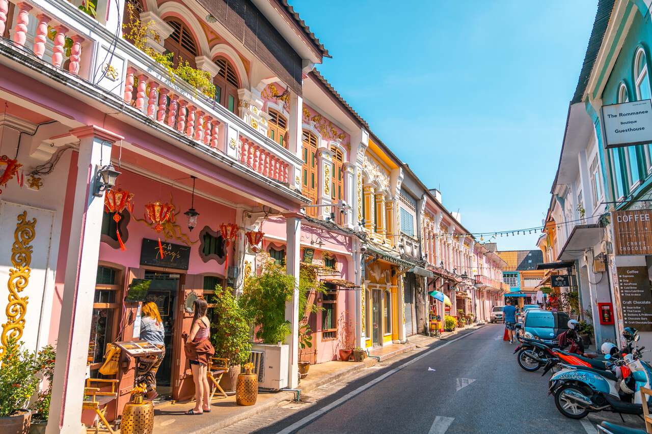 Những ngôi nhà thuộc địa đầy màu sắc ở Phố cổ Phuket