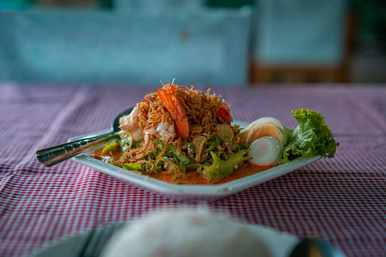 Yum Tua Phu hoặc Salad đậu Thái từ Krua Preeyanon ở Phetchaburi, Thái Lan
