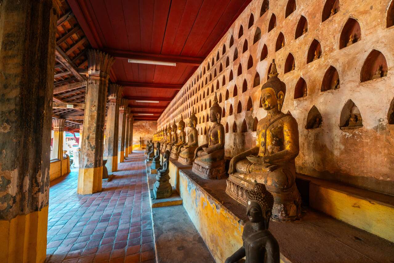 Tượng Phật tại Wat Sisaket ở Viêng Chăn
