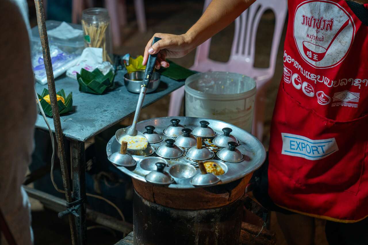 Bánh dừa ở chợ đêm Vang Vieng
